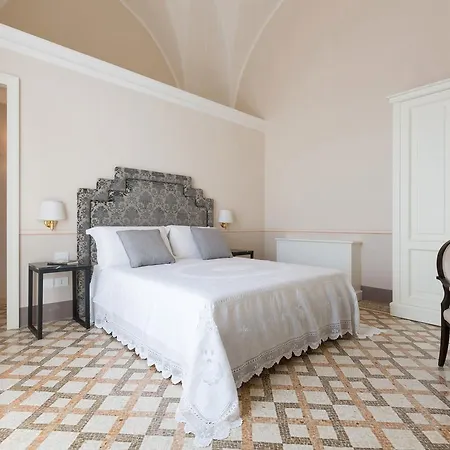 Palazzo Fasti Bed & Breakfast Casarano Exterior photo